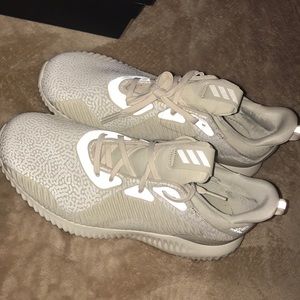 BRAND NEW Adidas Alpha Bounce